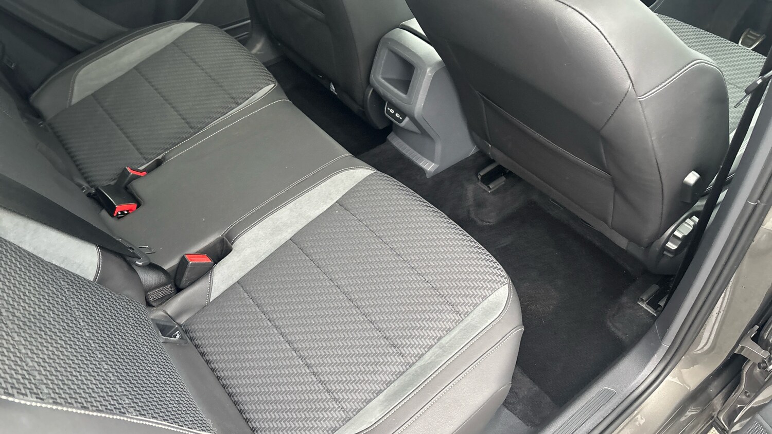 Used Volkswagen T-Cross 2021 for sale - 77668377: Photo 31