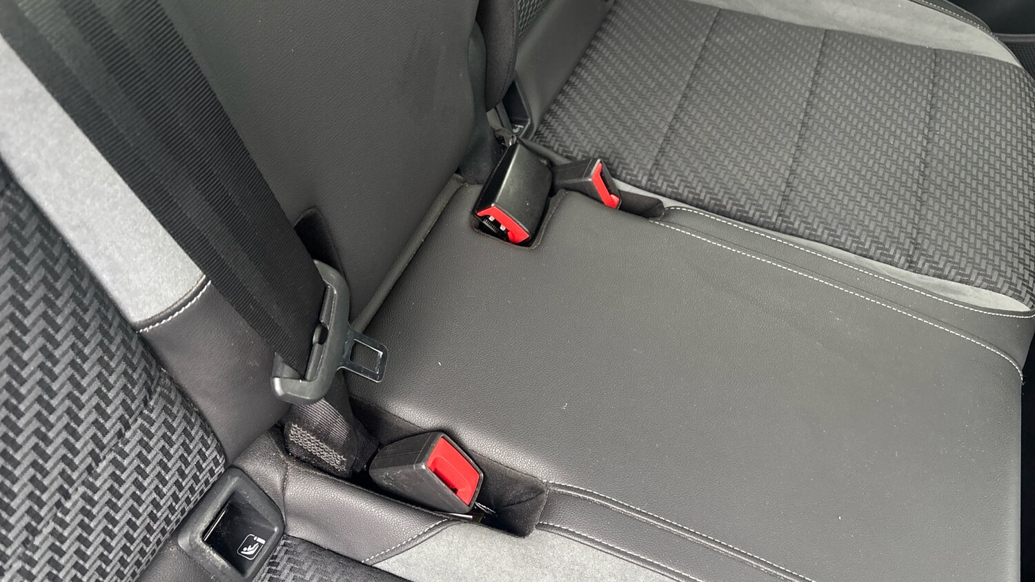 Used Volkswagen T-Cross 2021 for sale - 77668377: Photo 33