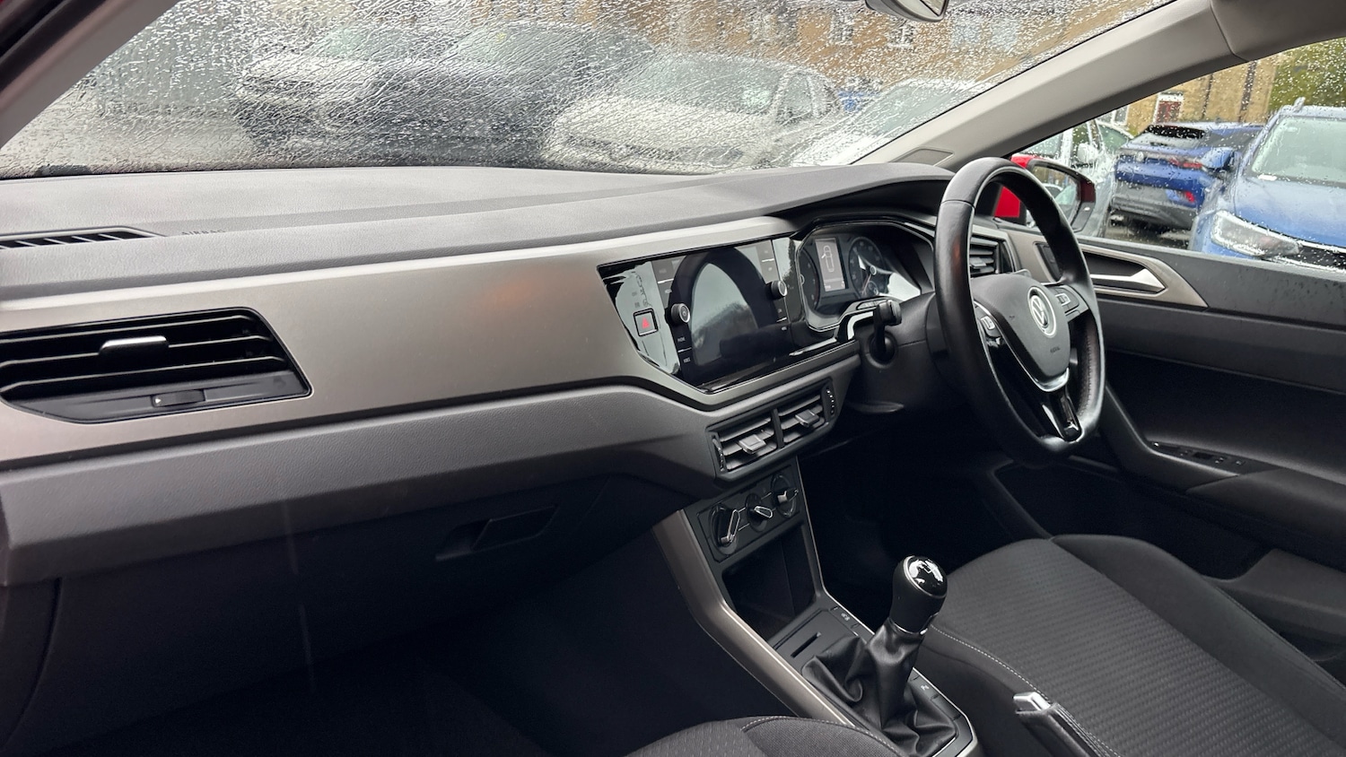 Used Volkswagen Polo 2021 for sale - 76762312: Photo 2