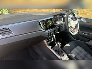 Used Volkswagen Polo 2024 for sale - 77951362: Photo