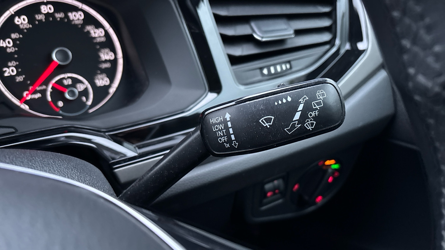 Used Volkswagen Polo 2018 for sale - 76807409: Photo 21