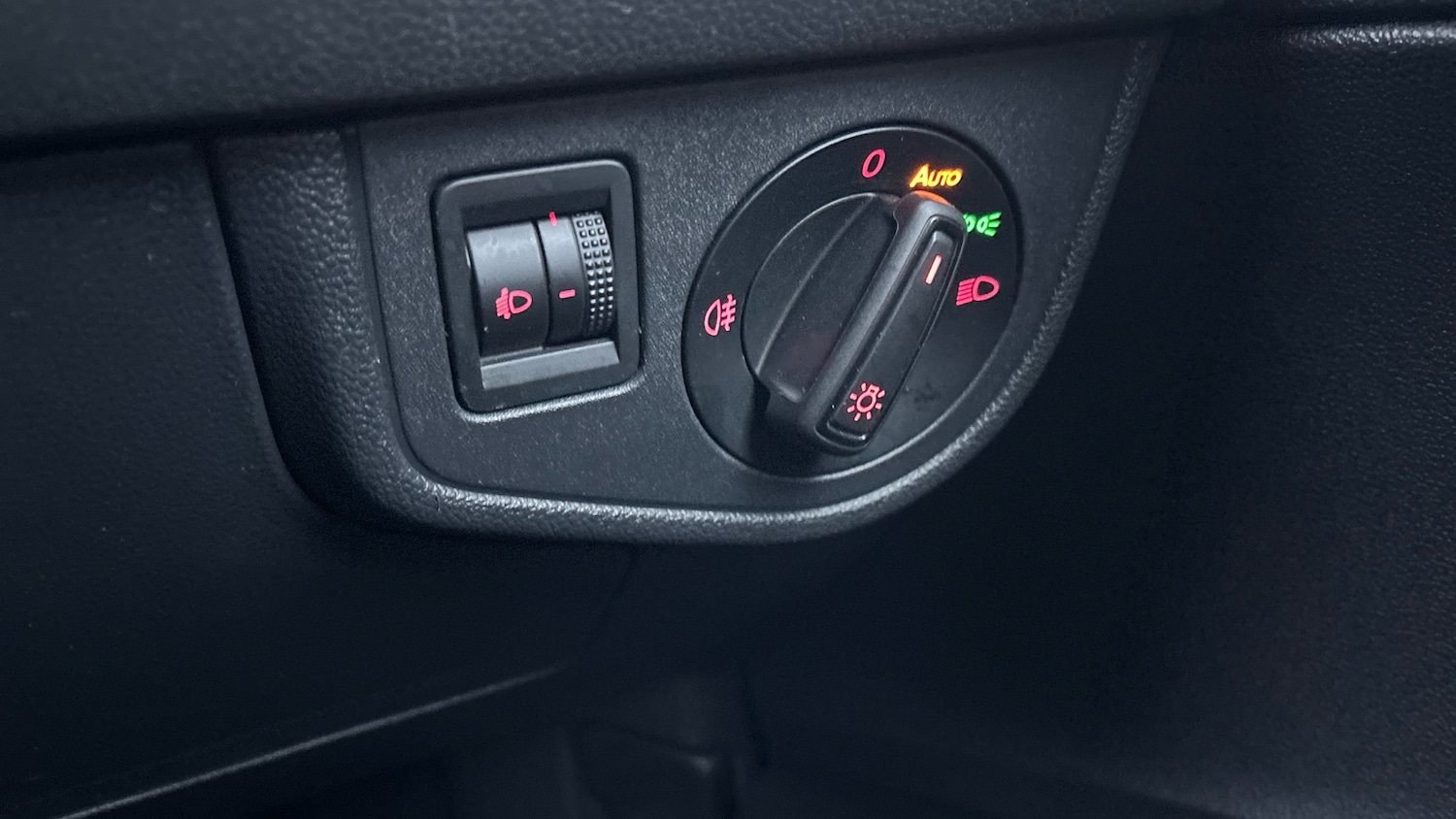 Used Volkswagen Polo 2018 for sale - 76807409: Photo 23