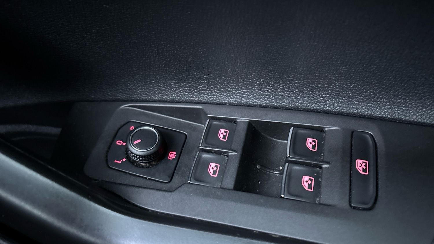 Used Volkswagen Polo 2018 for sale - 76807409: Photo 25