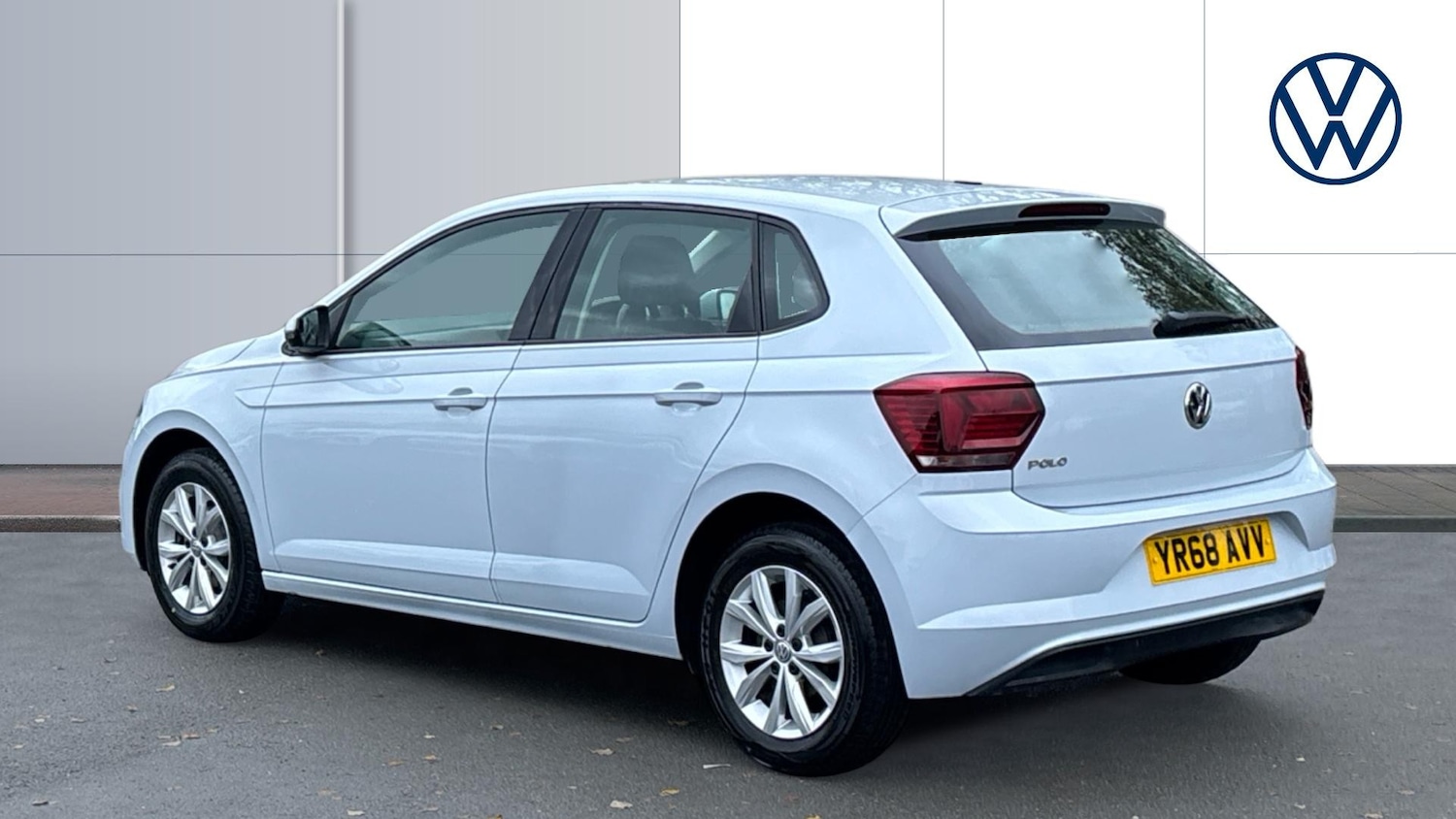Used Volkswagen Polo 2018 for sale - 76807409: Photo 3