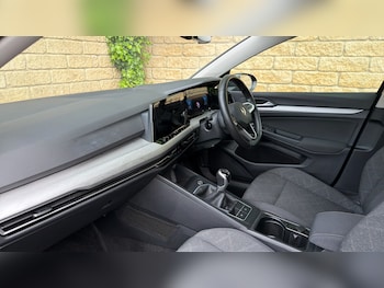 Used Volkswagen Golf 2022 for sale - 78633150: Photo