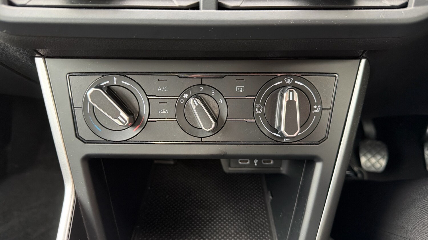 Used Volkswagen Polo 2024 for sale - 77917644: Photo 13