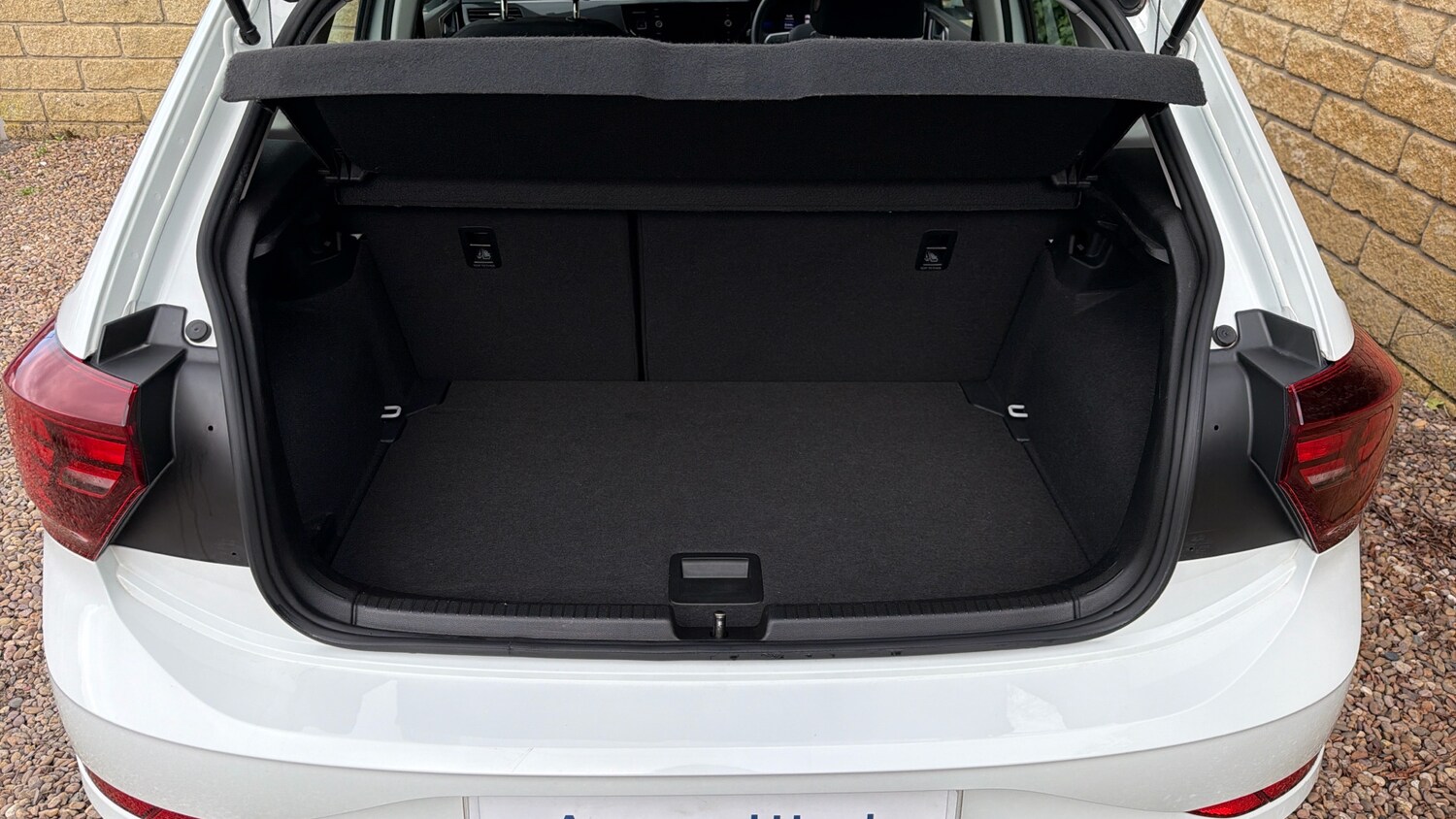 Used Volkswagen Polo 2024 for sale - 77917644: Photo 20