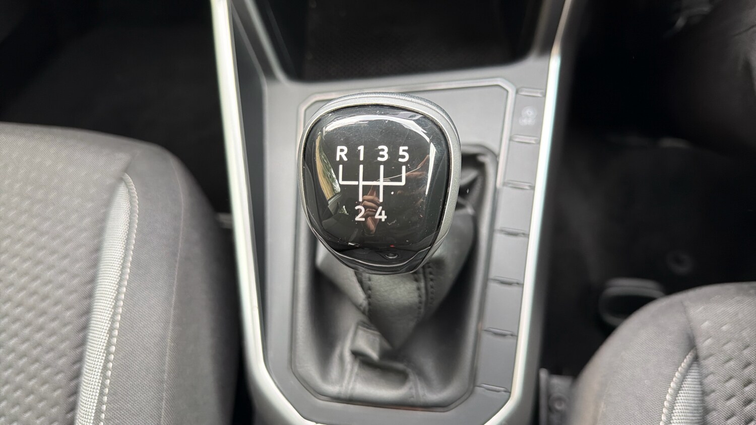 Used Volkswagen Polo 2024 for sale - 77917644: Photo 30