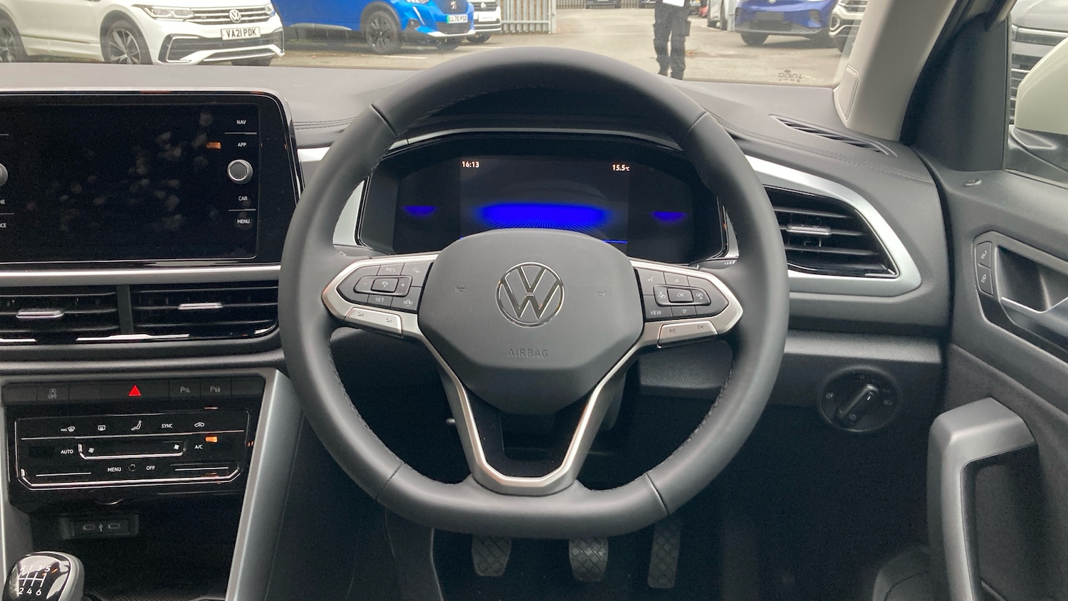 Used Volkswagen T-Roc 2025 for sale - 77106413: Photo 10