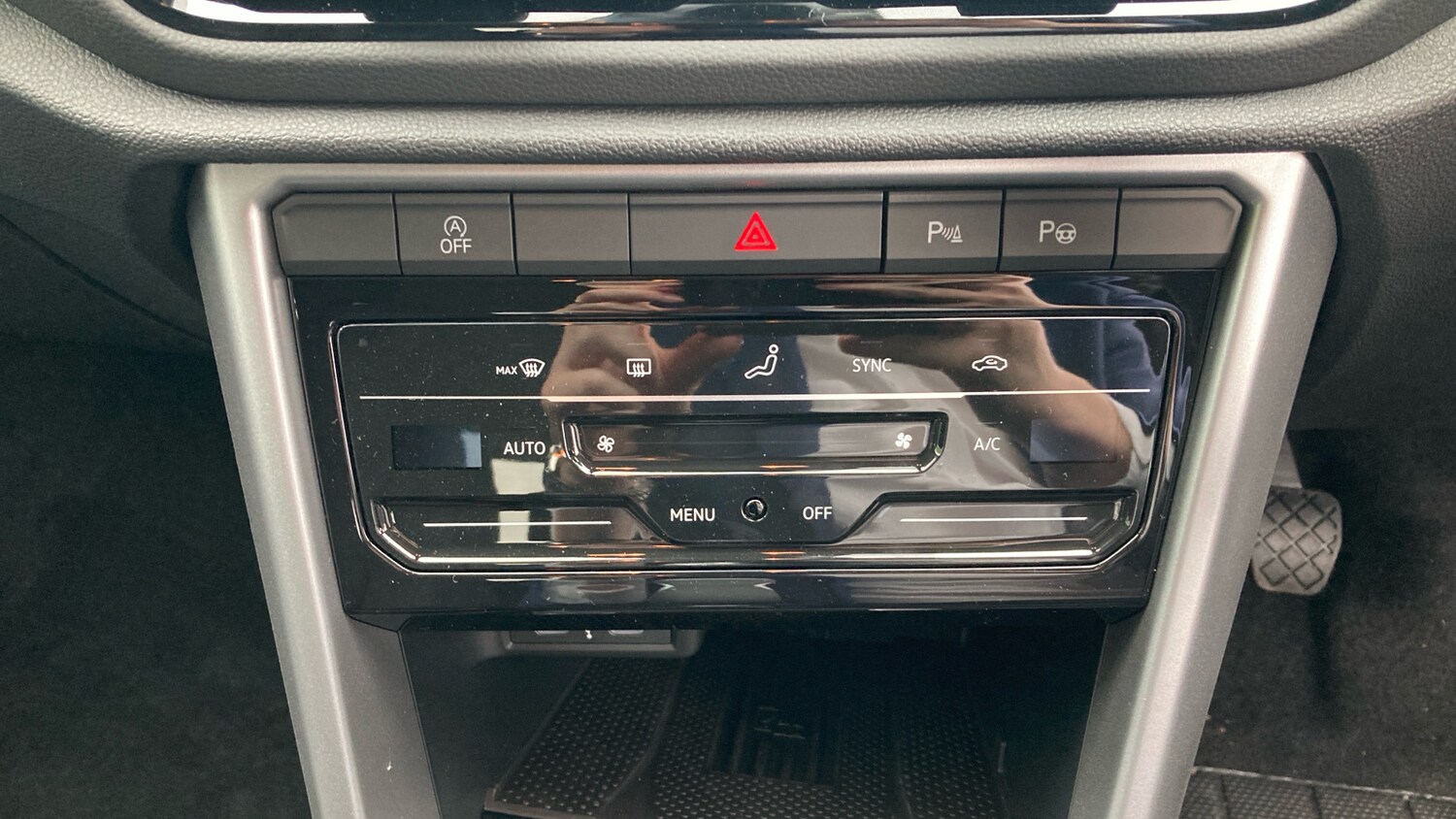 Used Volkswagen T-Roc 2025 for sale - 77106413: Photo 13