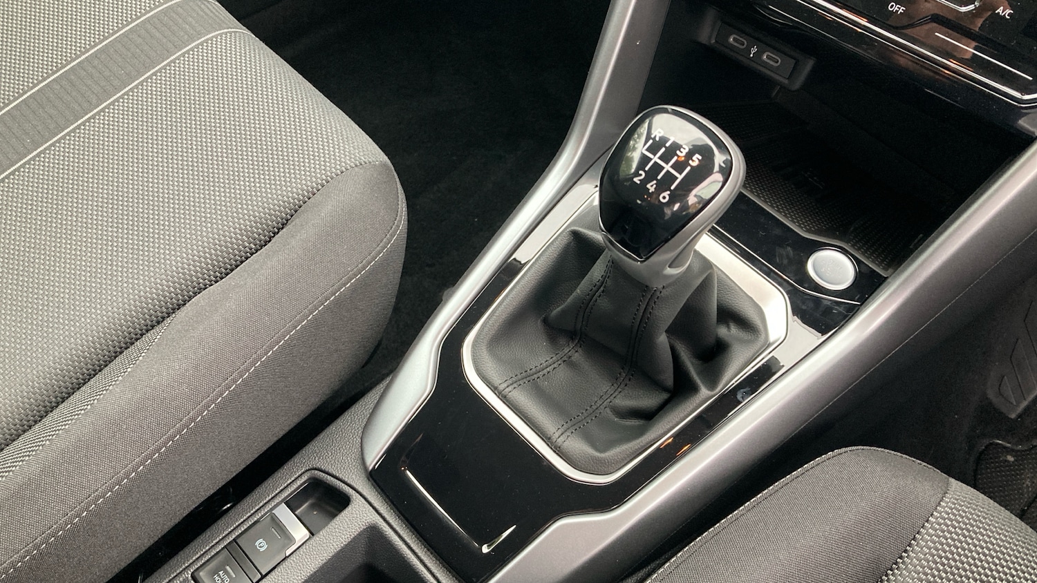 Used Volkswagen T-Roc 2025 for sale - 77106413: Photo 14