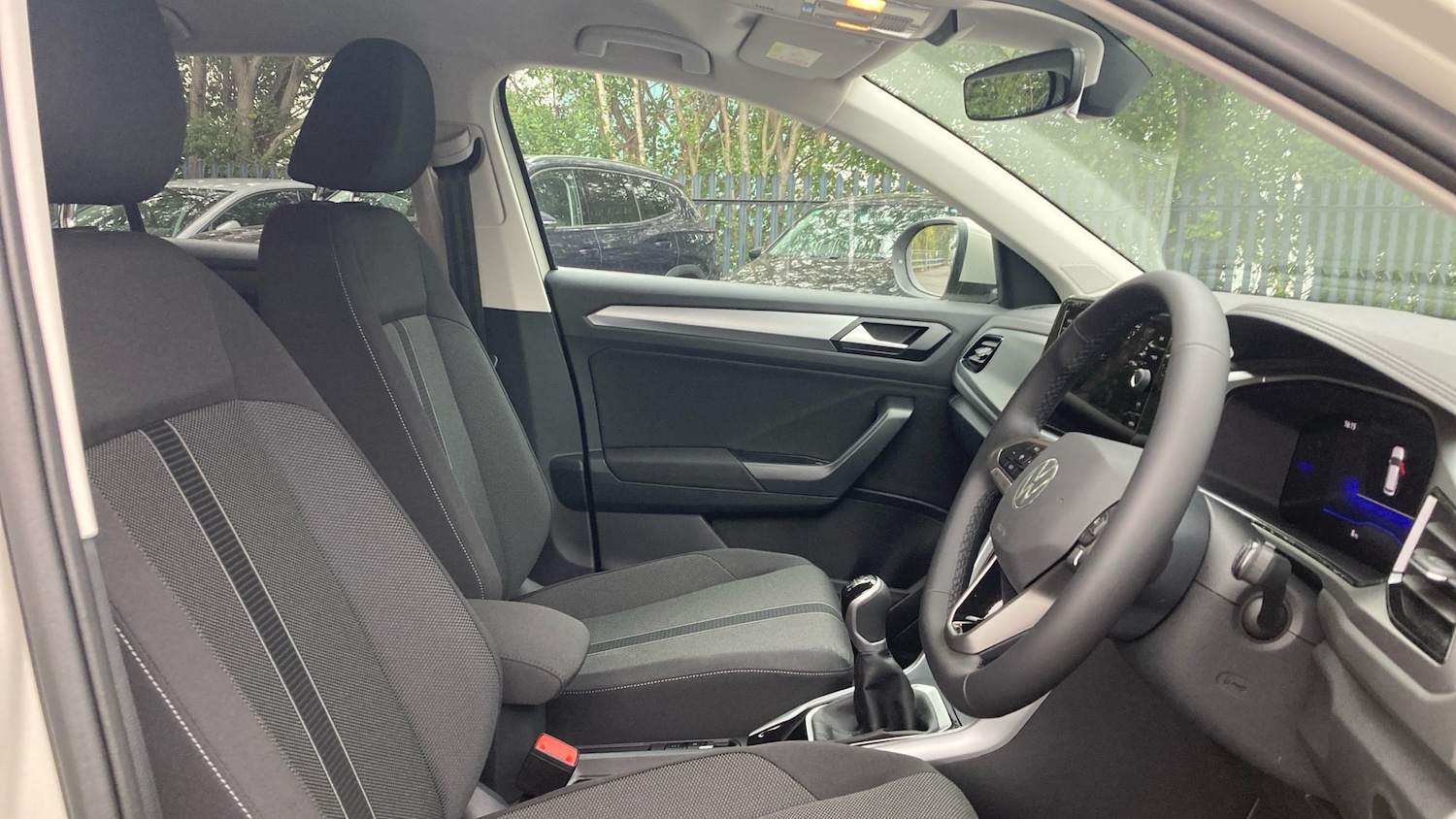 Used Volkswagen T-Roc 2025 for sale - 77106413: Photo 15