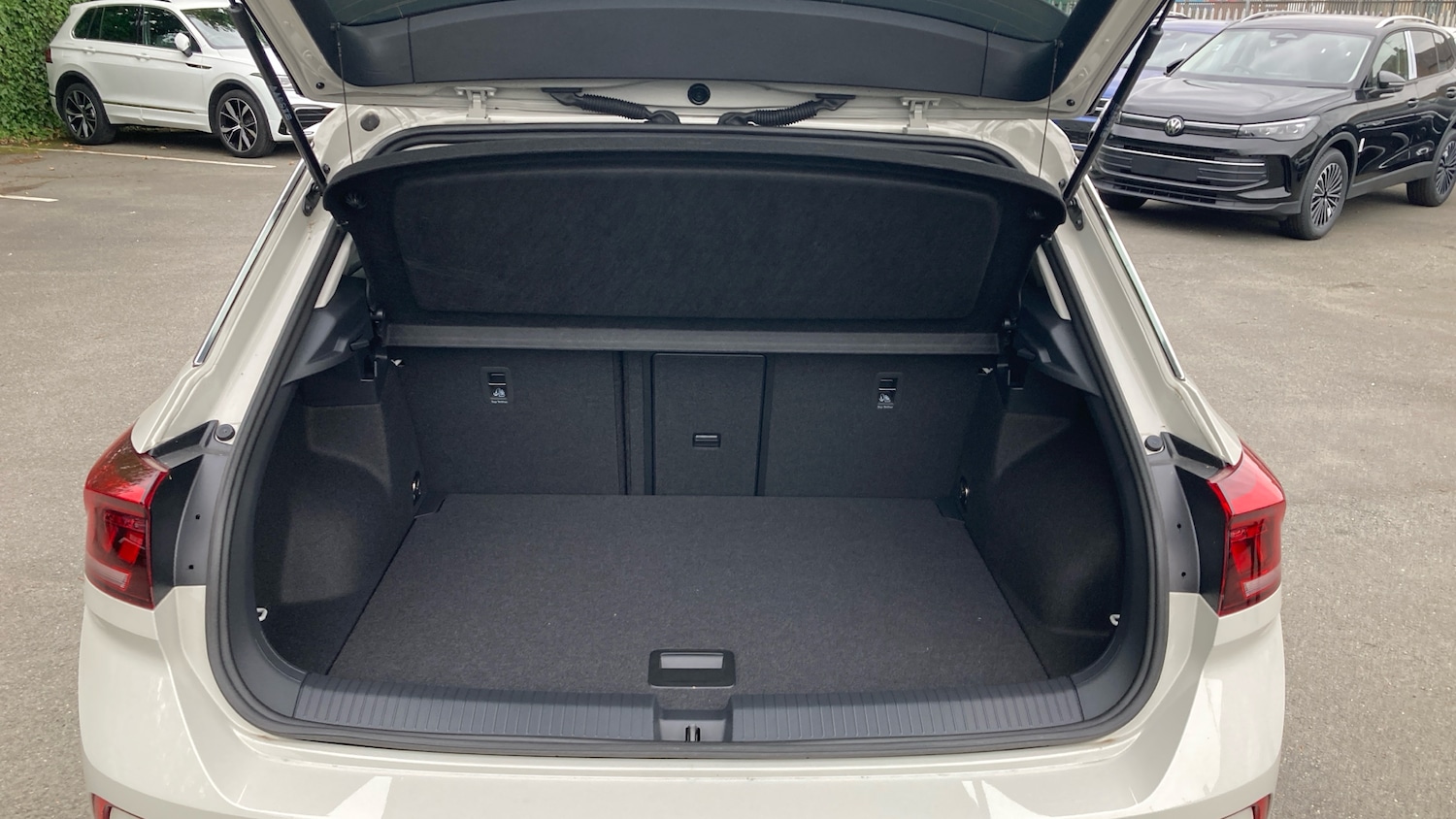 Used Volkswagen T-Roc 2025 for sale - 77106413: Photo 20