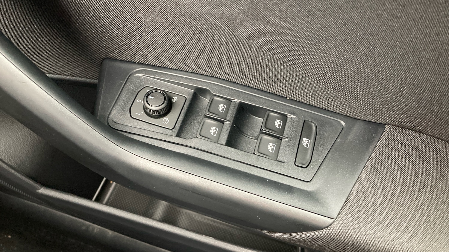 Used Volkswagen T-Roc 2025 for sale - 77106413: Photo 27