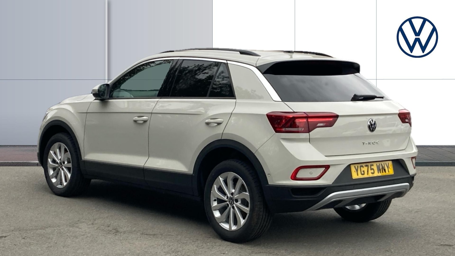Used Volkswagen T-Roc 2025 for sale - 77106413: Photo 3