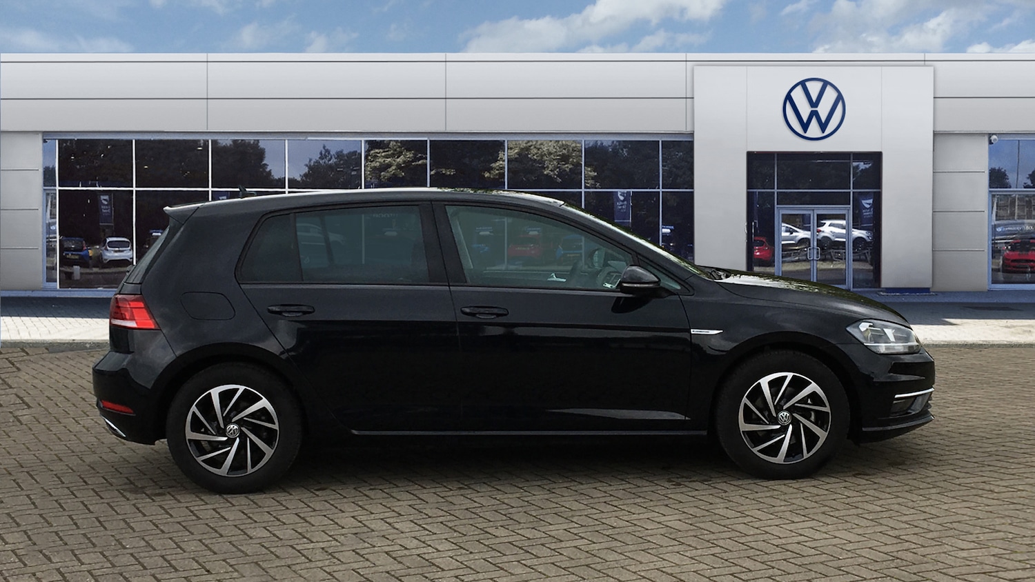 Used Volkswagen Golf 2019 for sale - 76115795: Photo 5