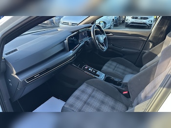 Used Volkswagen Golf 2023 for sale - 76734954: Photo