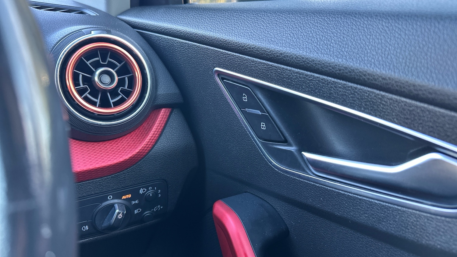 Used Audi Q2 2017 for sale - 76737920: Photo 29