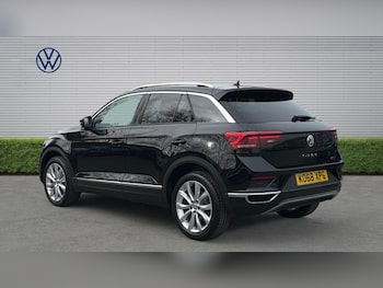 Used Volkswagen T-Roc 2019 for sale - 77951357: Photo