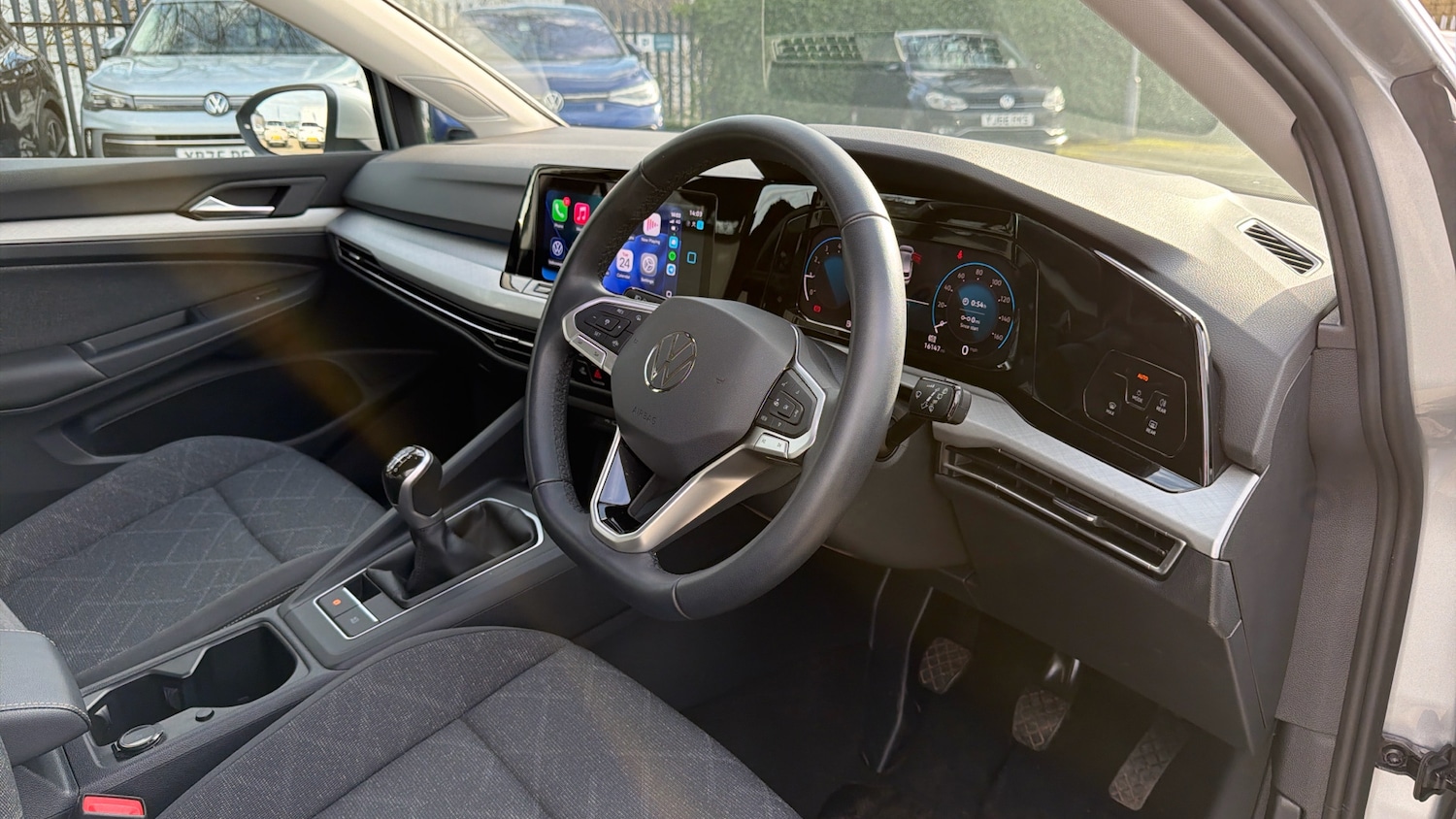 Used Volkswagen Golf 2023 for sale - 77689156: Photo 6