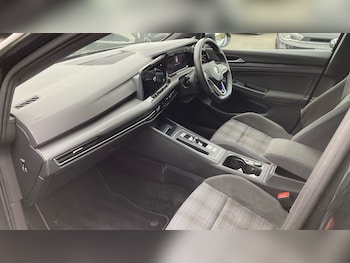 Used Volkswagen Golf 2021 for sale - 76508022: Photo