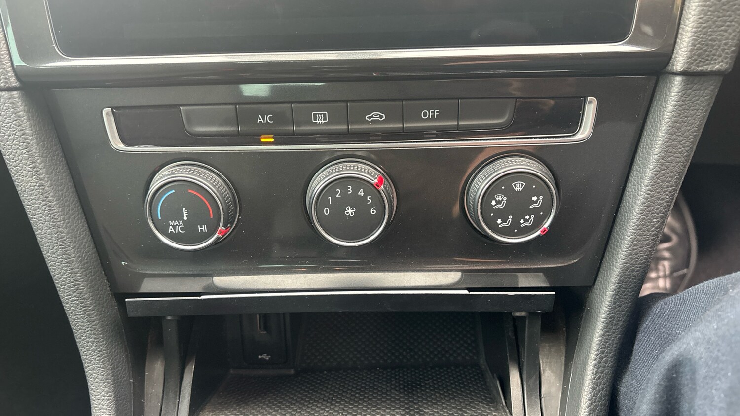 Used Volkswagen Golf 2019 for sale - 76181907: Photo 13