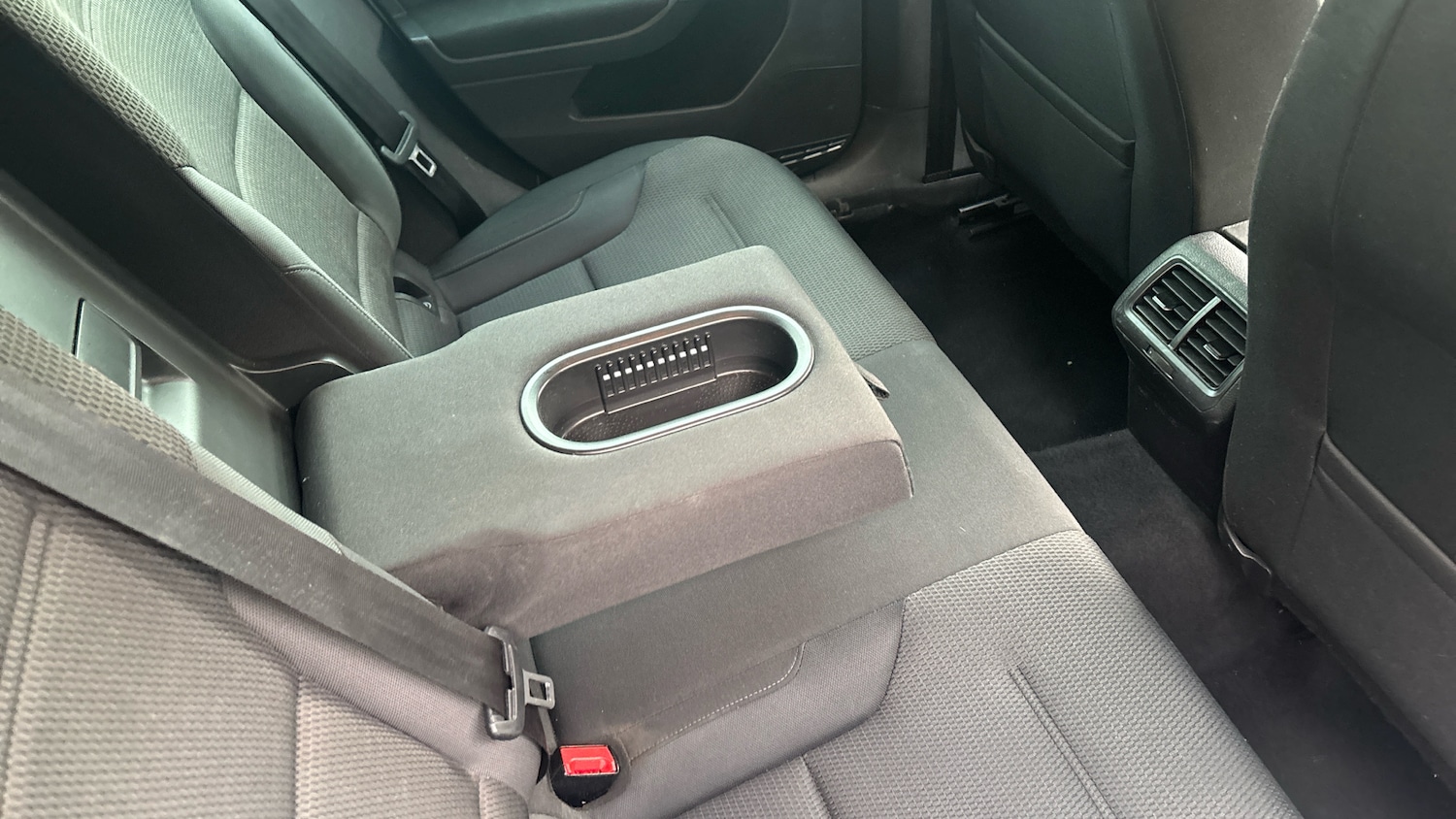 Used Volkswagen Golf 2019 for sale - 76181907: Photo 30
