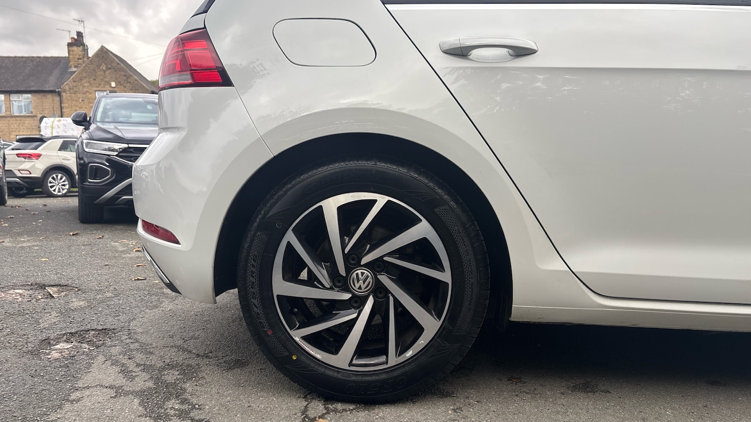 Used Volkswagen Golf 2019 for sale - 76181907: Photo 5