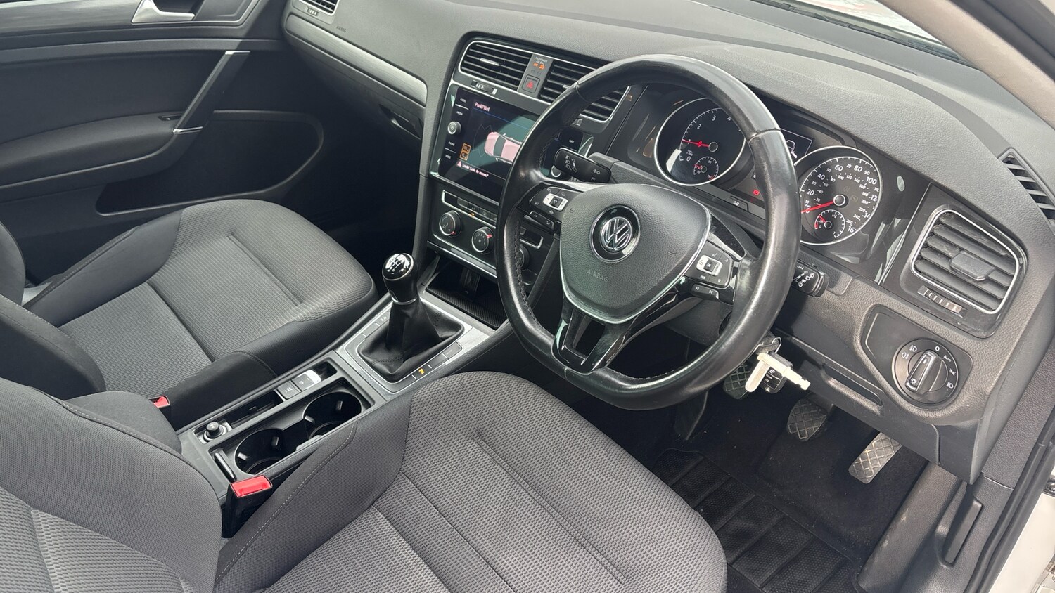 Used Volkswagen Golf 2019 for sale - 76181907: Photo 6
