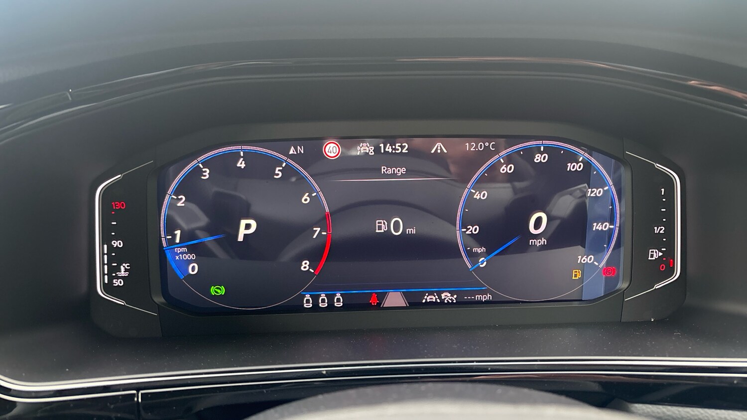 Used Volkswagen T-Roc 2025 for sale - 76075771: Photo 11