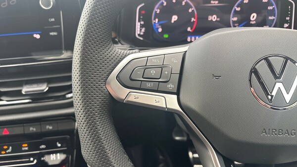 Used Volkswagen T-Roc 2025 for sale - 76075771: Photo 17