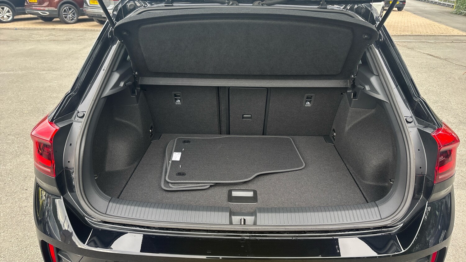 Used Volkswagen T-Roc 2025 for sale - 76075771: Photo 20