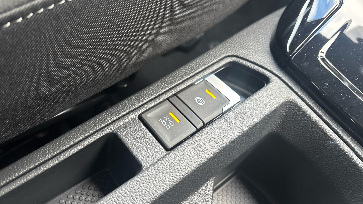 Used Volkswagen T-Roc 2025 for sale - 76075771: Photo 28