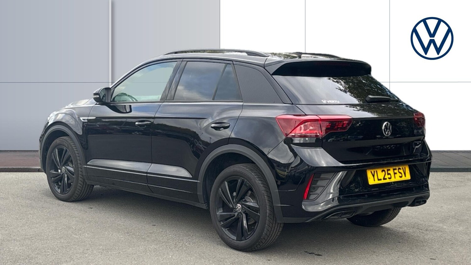 Used Volkswagen T-Roc 2025 for sale - 76075771: Photo 3