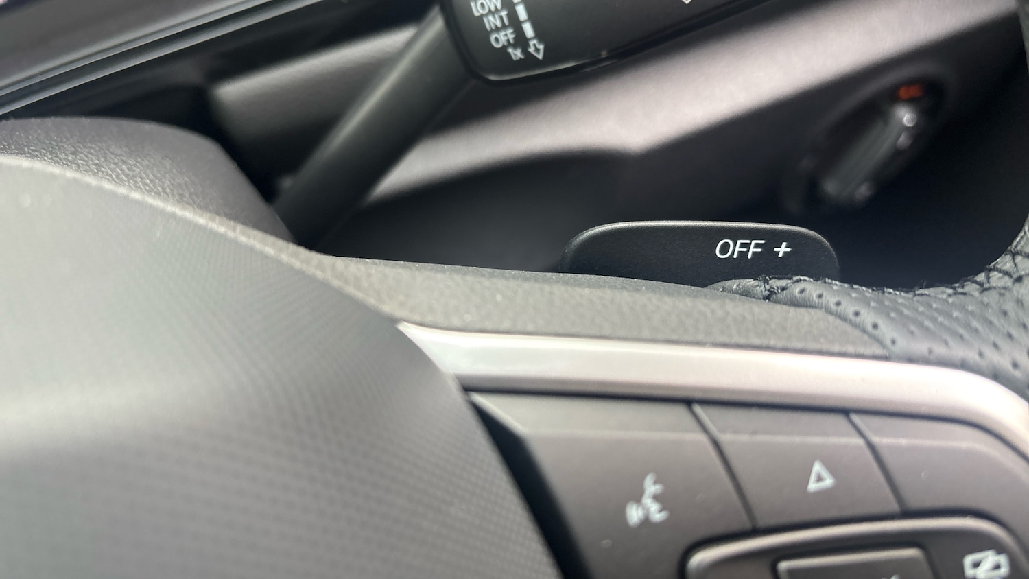 Used Volkswagen T-Roc 2025 for sale - 76075771: Photo 30