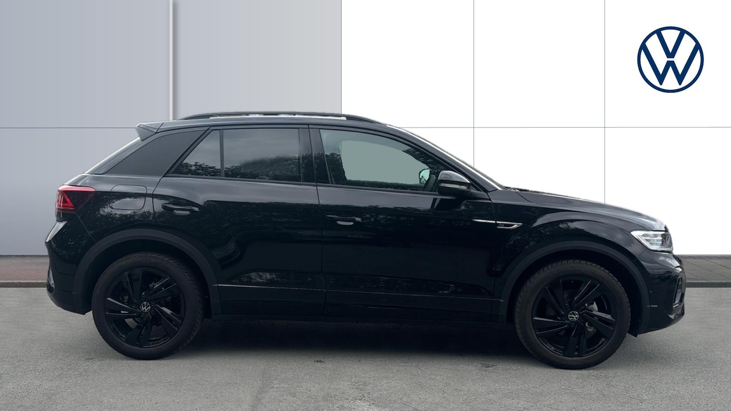 Used Volkswagen T-Roc 2025 for sale - 76075771: Photo 4