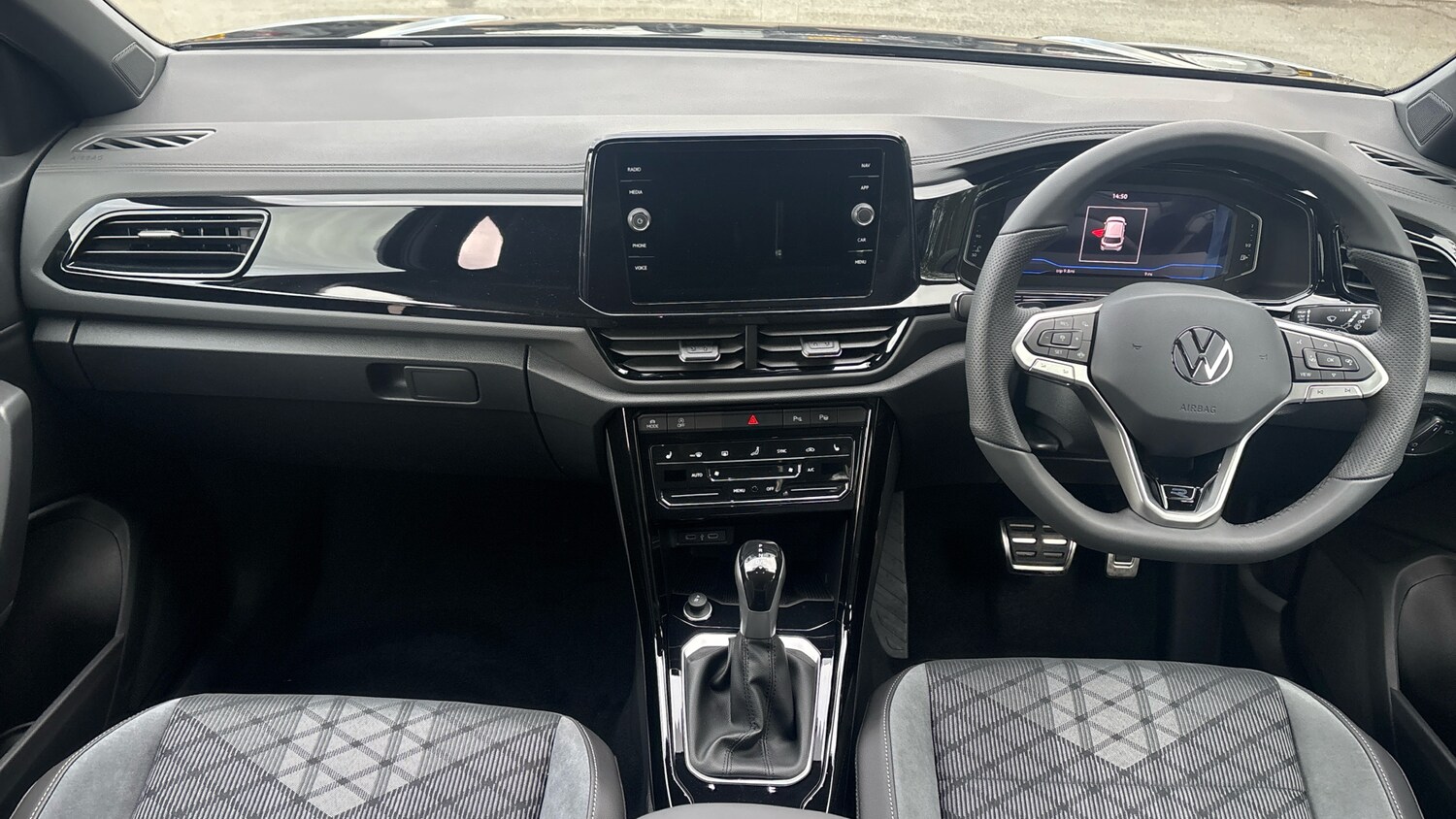 Used Volkswagen T-Roc 2025 for sale - 76075771: Photo 9