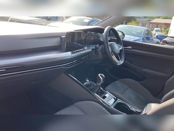 Used Volkswagen Golf 2023 for sale - 75561262: Photo