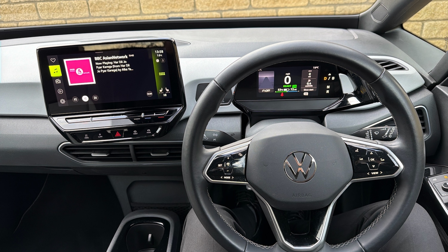 Used Volkswagen ID.3 2023 for sale - 77935106: Photo 10