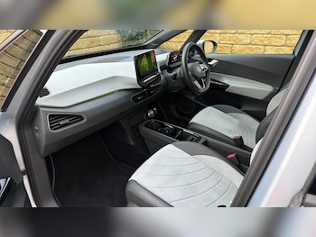 Used Volkswagen ID.3 2023 for sale - 77935106: Photo