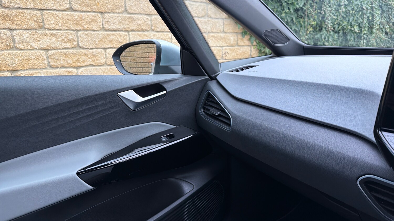 Used Volkswagen ID.3 2023 for sale - 77935106: Photo 32