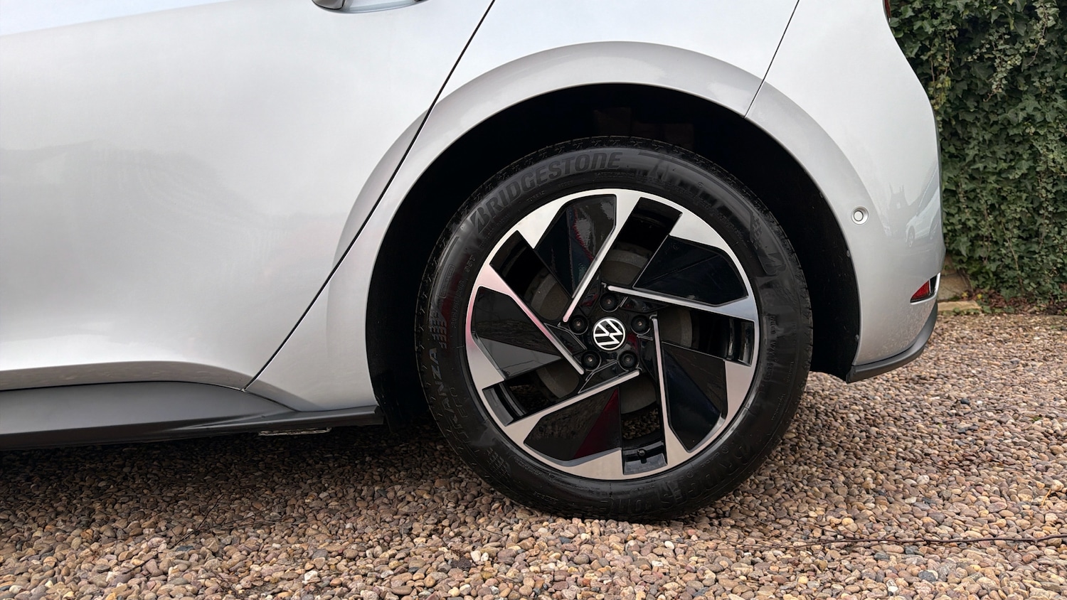 Used Volkswagen ID.3 2023 for sale - 77935106: Photo 5