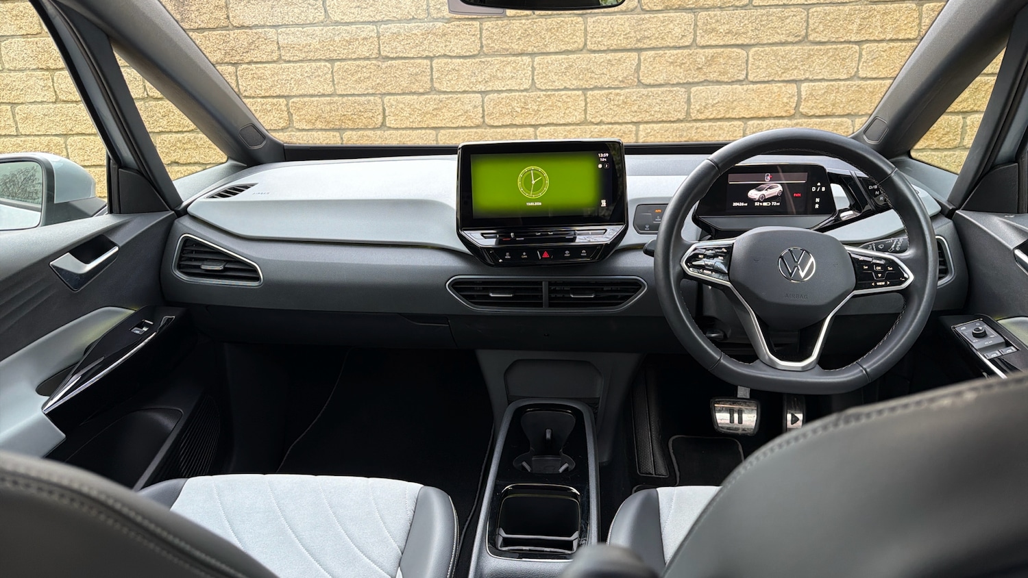 Used Volkswagen ID.3 2023 for sale - 77935106: Photo 9