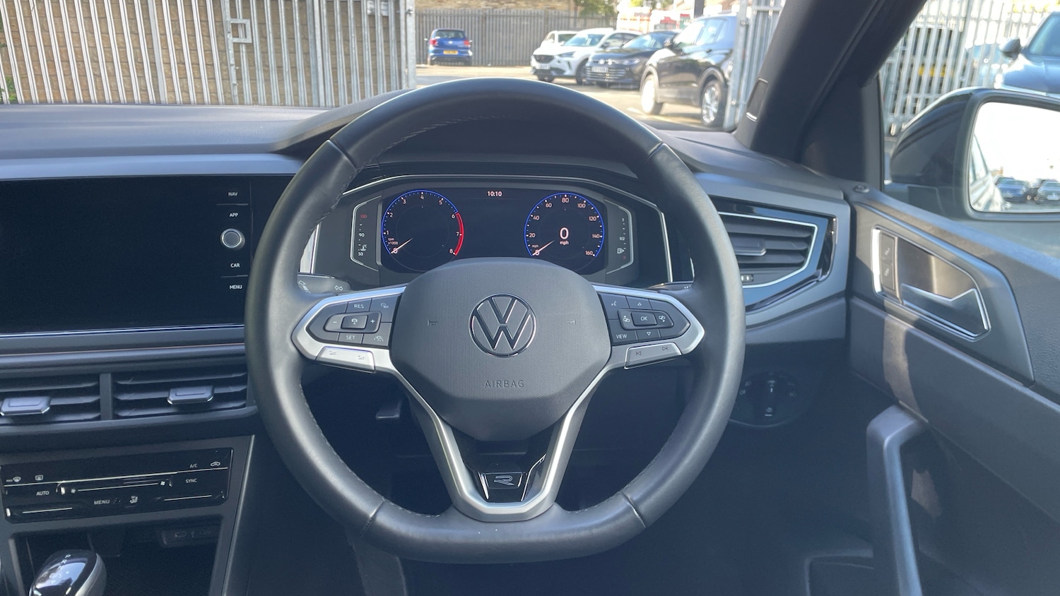 Used Volkswagen Polo 2024 for sale - 76322394: Photo 10