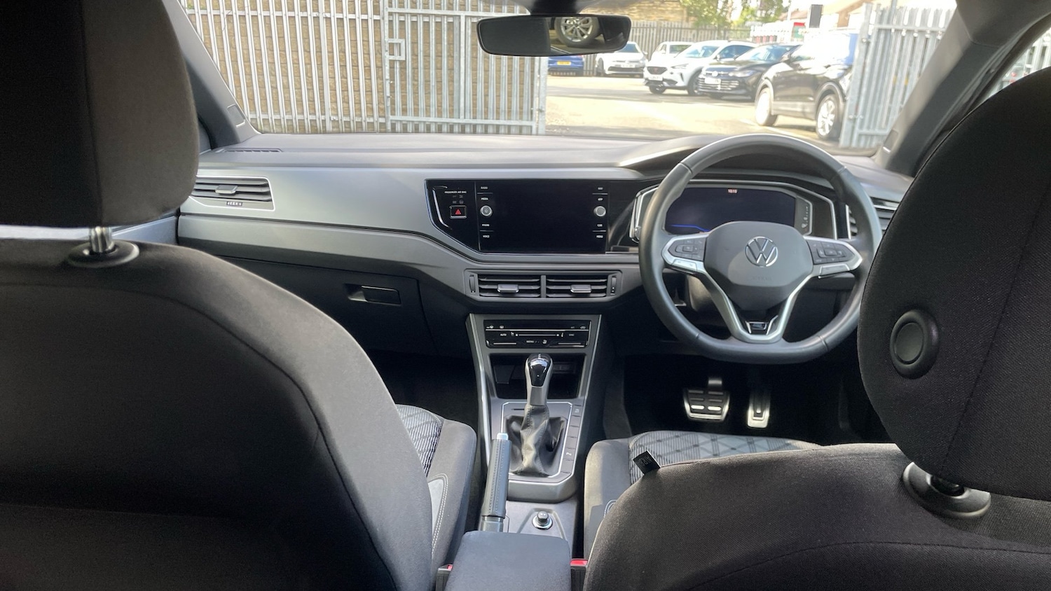 Used Volkswagen Polo 2024 for sale - 76322394: Photo 31