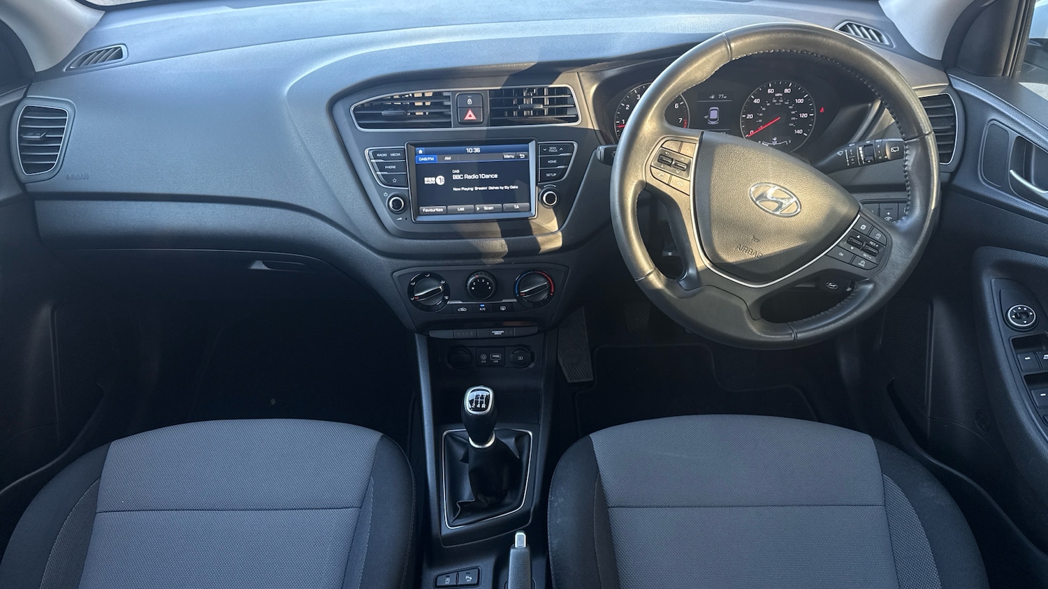 Used Hyundai i20 2018 for sale - 76734337: Photo 10