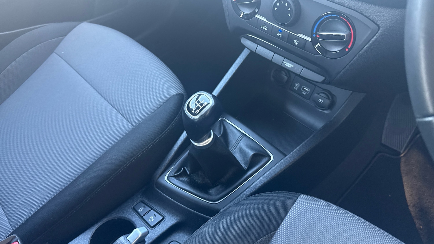 Used Hyundai i20 2018 for sale - 76734337: Photo 13