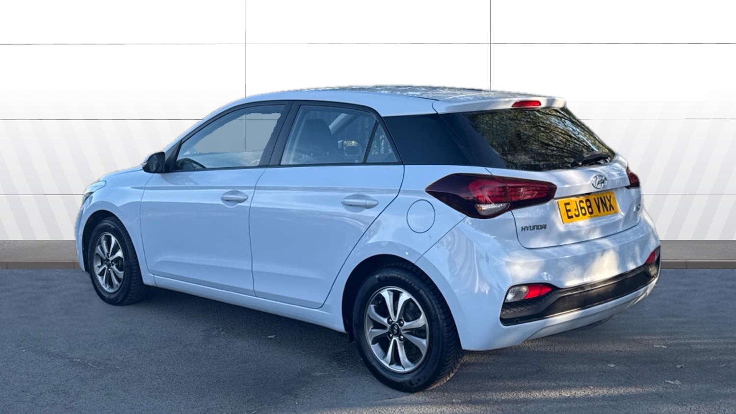 Used Hyundai i20 2018 for sale - 76734337: Photo 2