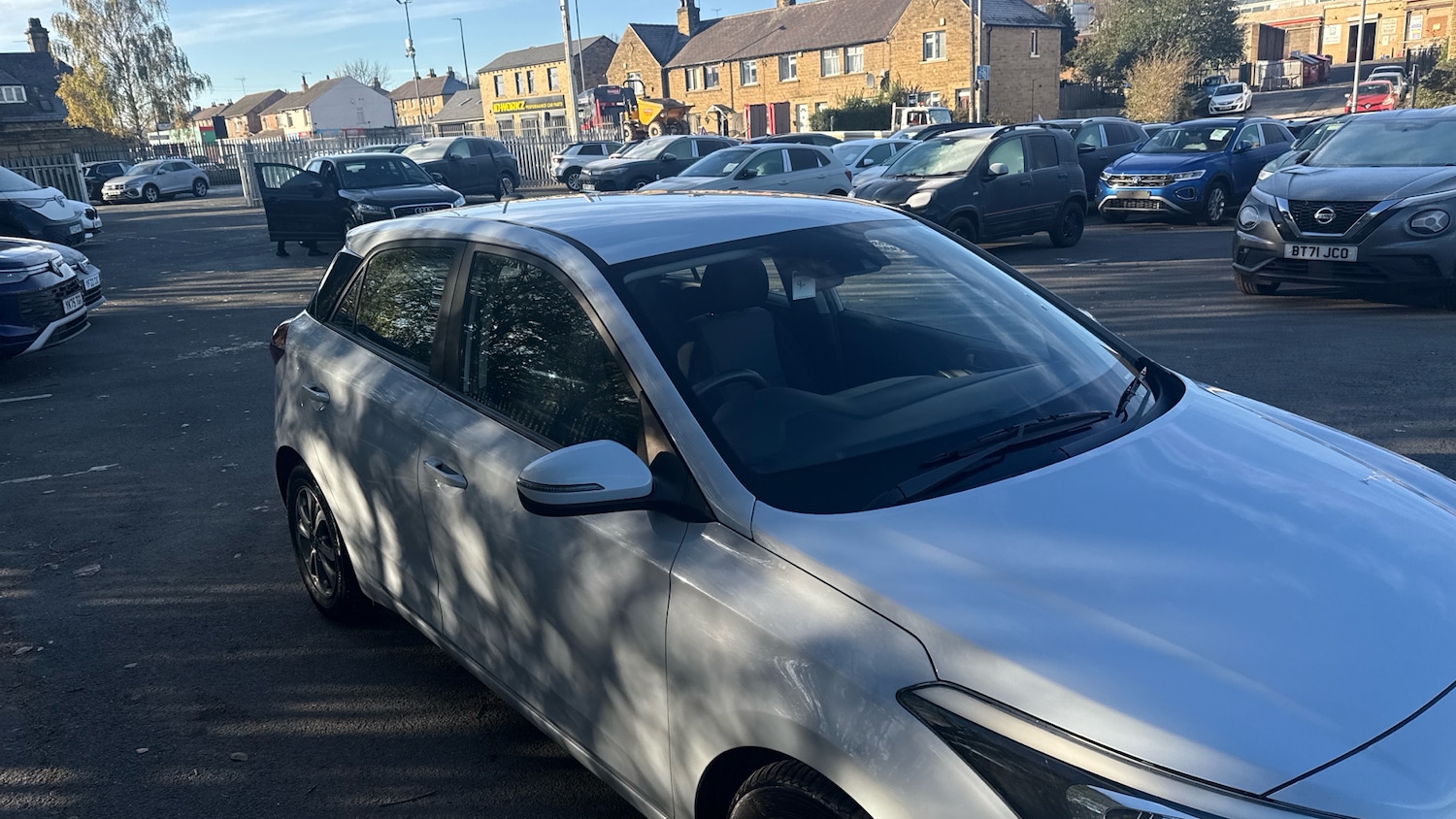 Used Hyundai i20 2018 for sale - 76734337: Photo 22