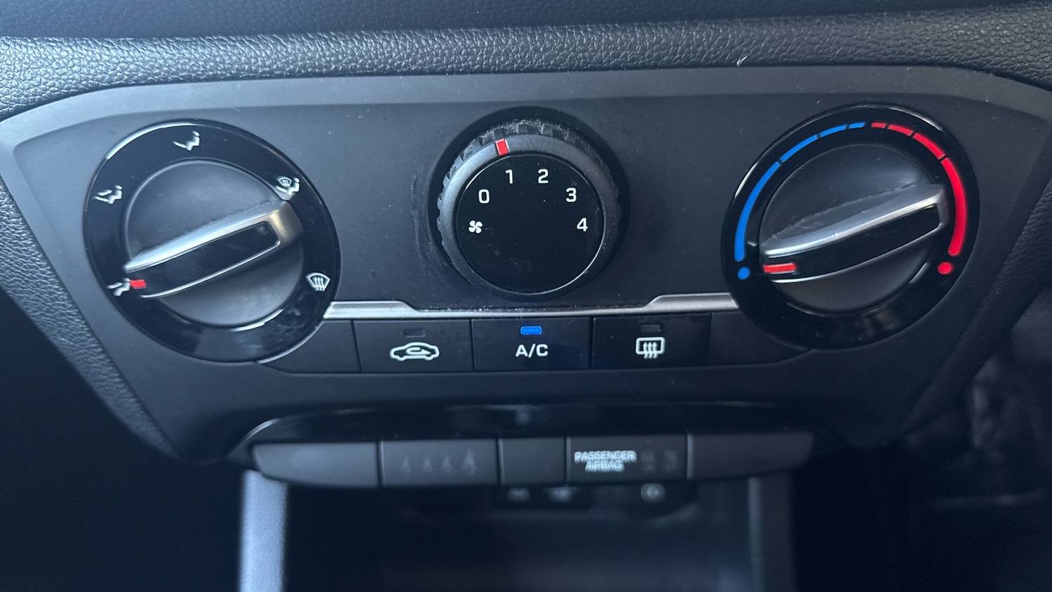 Used Hyundai i20 2018 for sale - 76734337: Photo 35